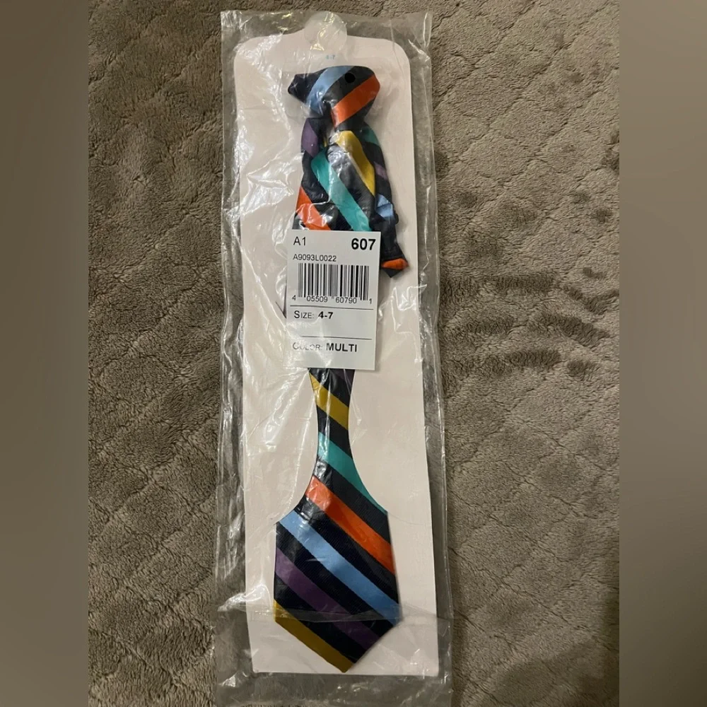 CHILDRENS PLACE boys tie